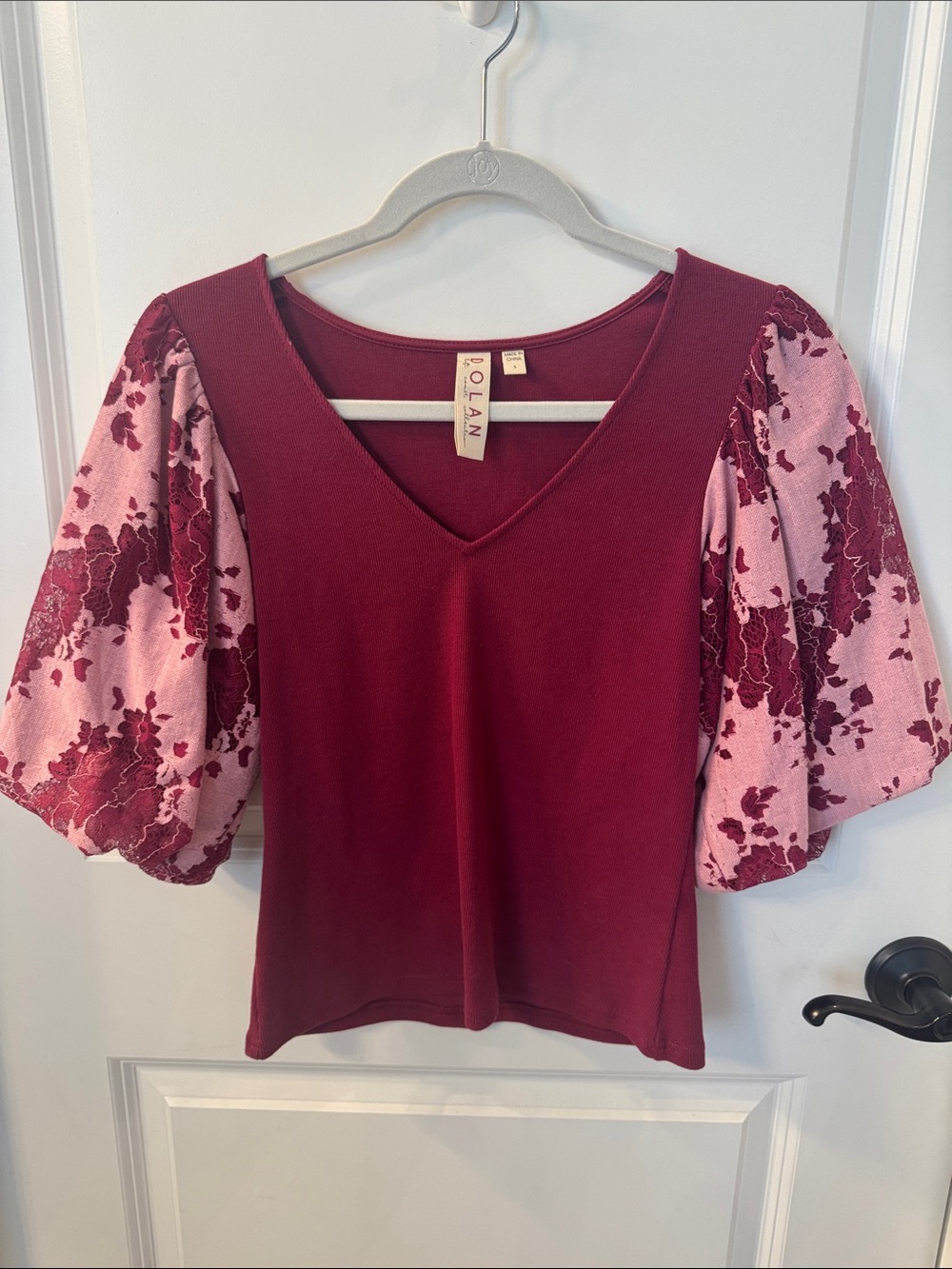 AnthropologieBurgundy V-Neck Top with Pink Floral Puff Sleeves